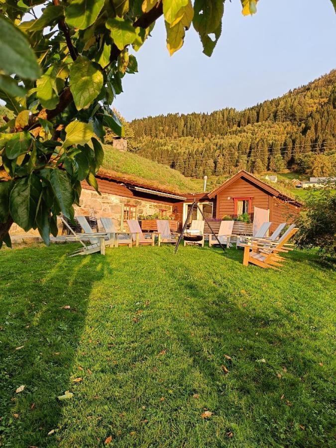 Orheimstunet - Gardsferie For Storfamilien Der Ogsa Hunden Er Velkommen Starheim エクステリア 写真